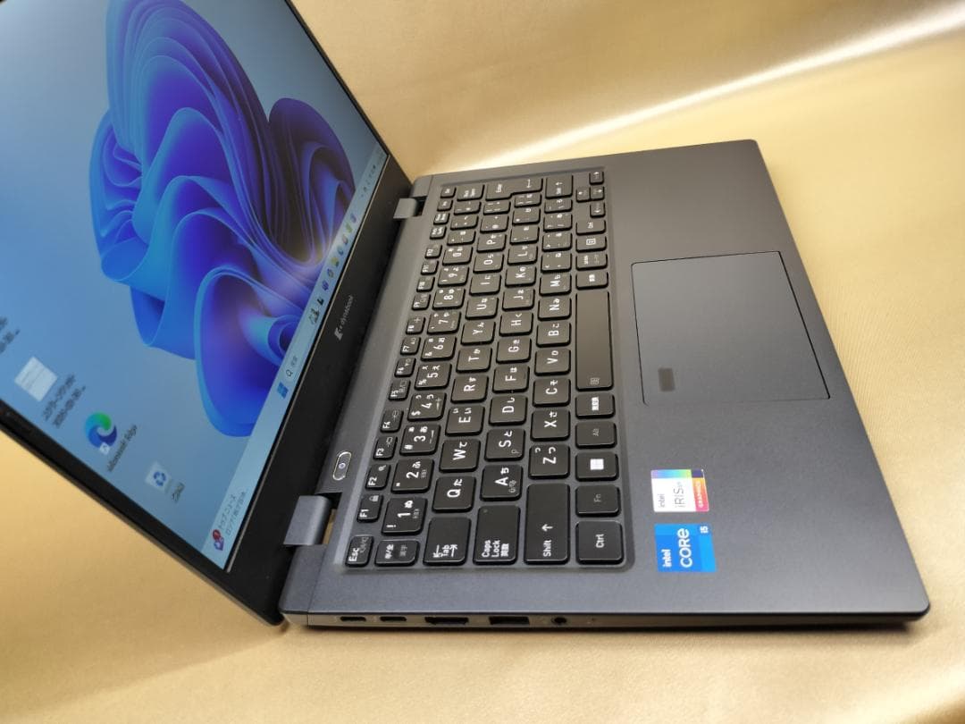 東芝　Dynabook G83/KW　高性能　2023年モデル(K-206)