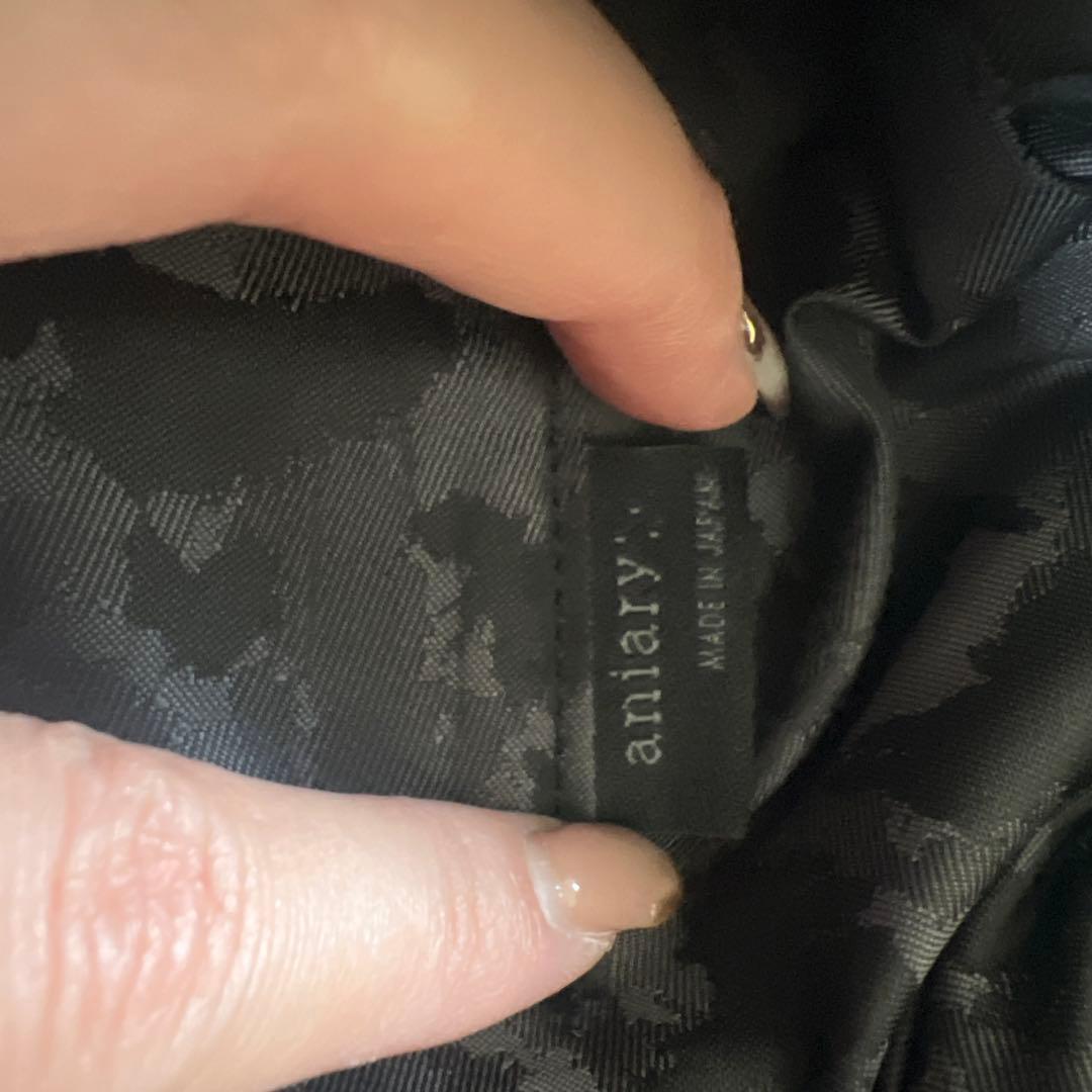 アニアリ 黒 ボディバッグ ダブルファスナー