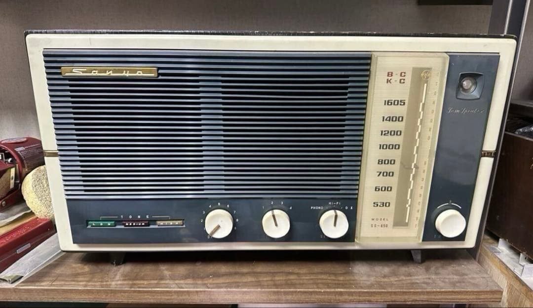 真空管ラジオ SANYO SS-650 昭和レトロ アンティーク 音流れました