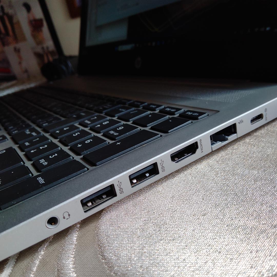 ＝ HP 450G7 10世代 i5 ☆ 1920x1080 256G 8G