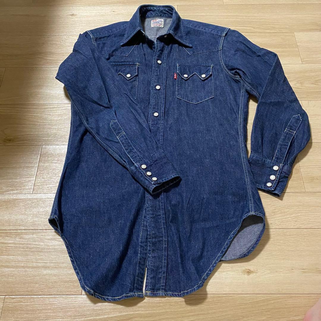 【半額！値下げ】Levi's デニム　ウエスタンシャツ　Sサイズ