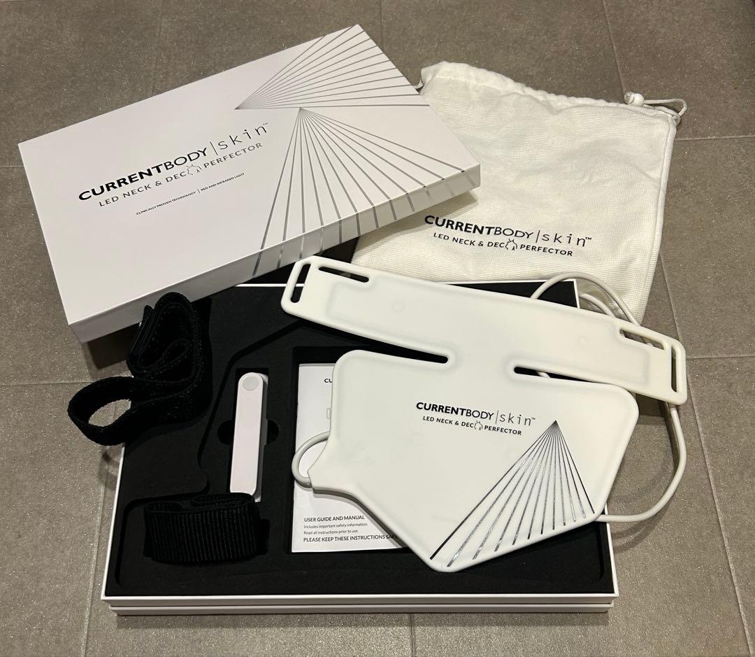 カレントボディ CURRENT BODY LEDデコルテ　ネック　首　美品