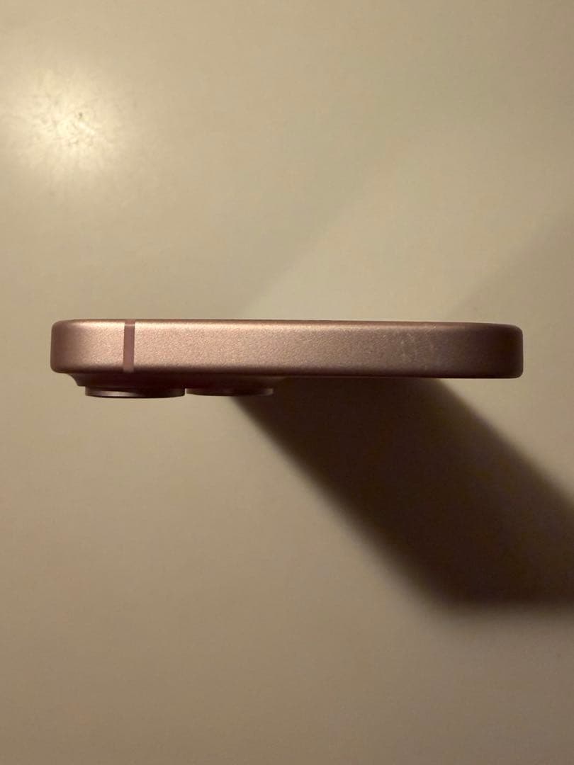 iPhone15 256GB ピンクSIMフリー(画面割れ)