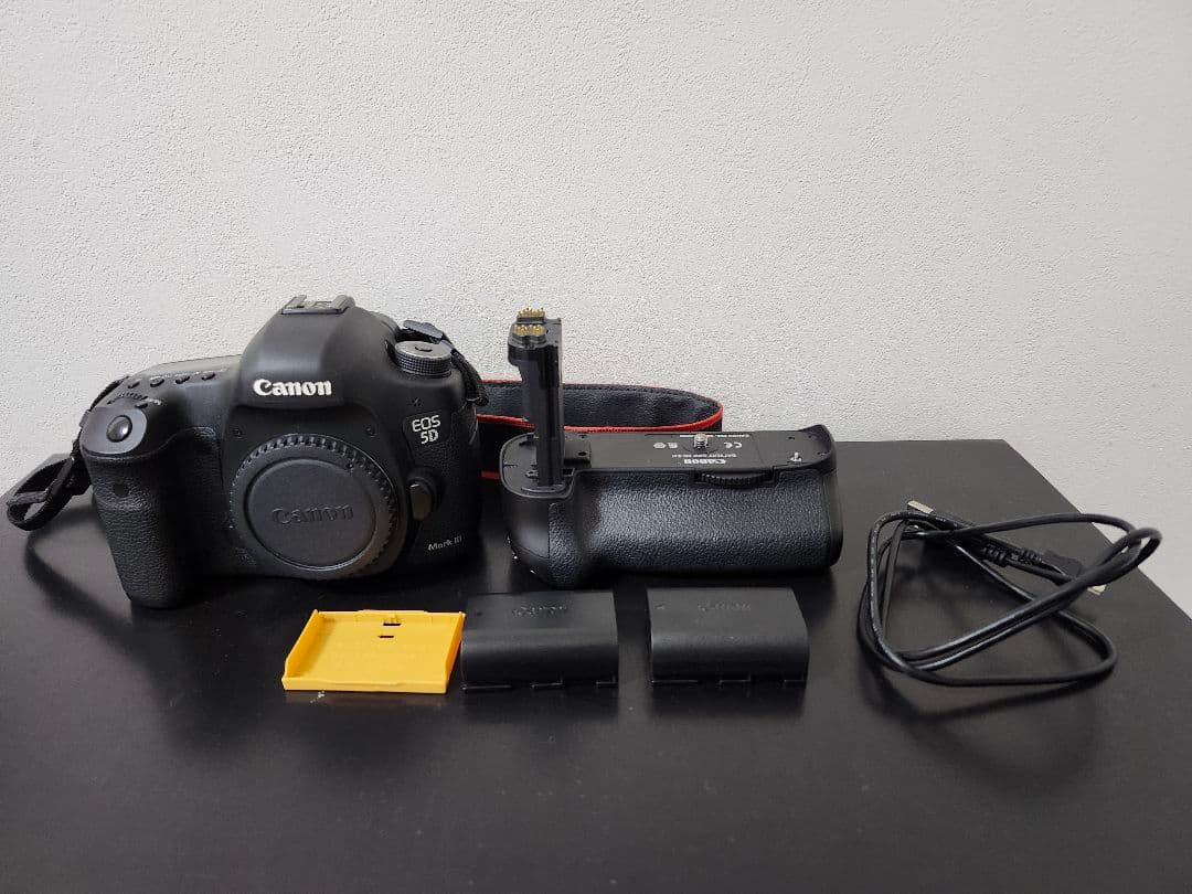 canon 5D Mark3　本体＋バッテリーグリップ付き