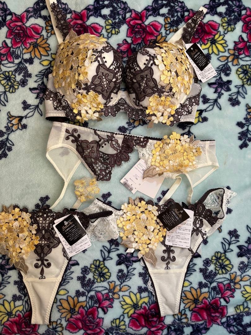 サルート　店舗限定　49 4点セット