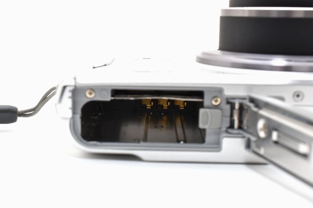 カシオ　CASIO EXILIM EX-H15 シルバー ＃A371