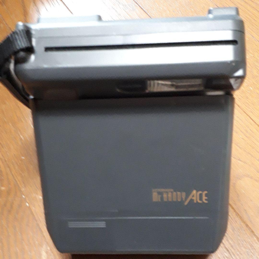 ポラロイドカメラ