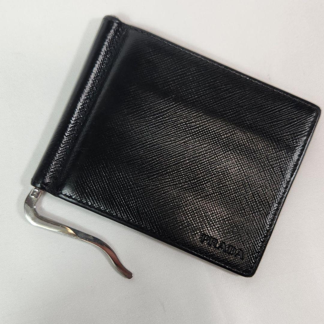 極美品 PRADA マネークリップ ロゴ型押し サフィアーノレザー ブラック