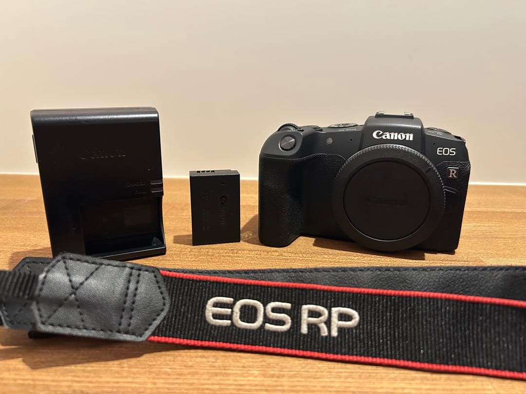 【Aya☆セール中さん専用】Canon EOS RP ミラーレスカメラ