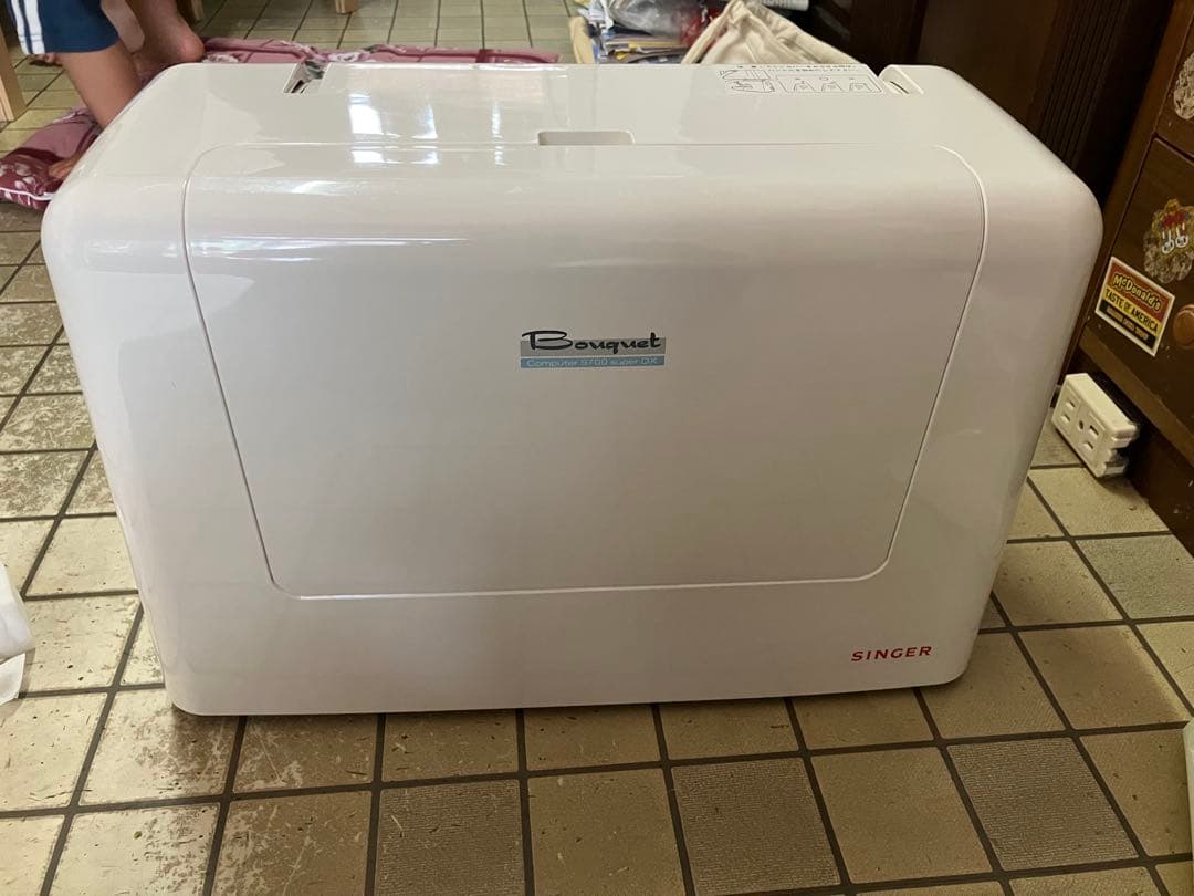 シンガー　コンピューターミシン本体　9700superDX 文字縫い可能