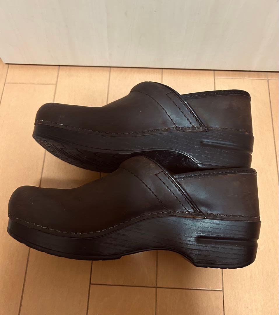 Dansko ブラウン クロッグ 37
