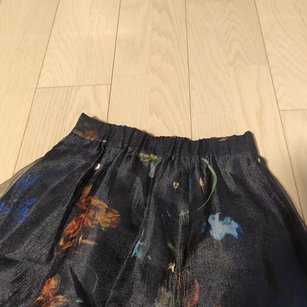 Ameri　UND SCAN FLOWER SKIRT