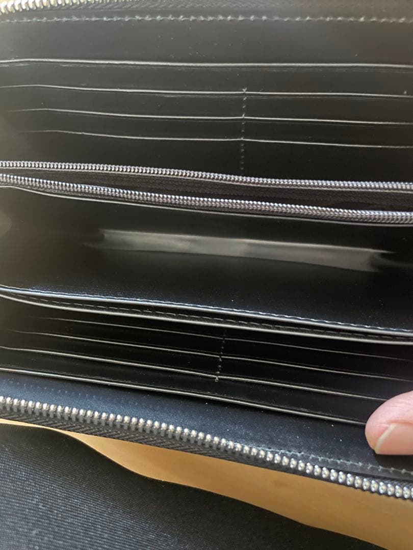 本物クロコダイル一枚革　シャムクロコダイル長財布　ブラック