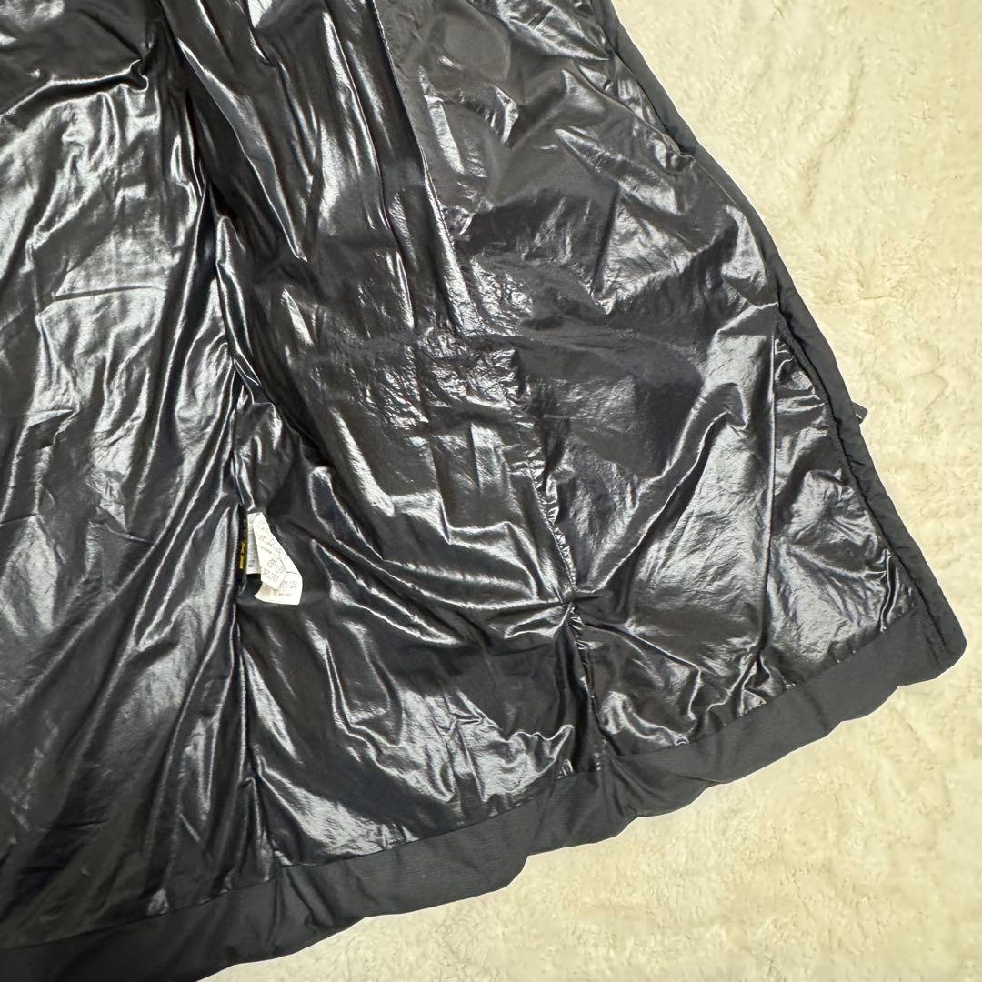 美品モンベルGORE-TEX 800FP U.L.トラベルダウンコートM黒