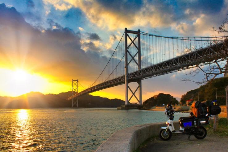 ニコン【簡単スマホ転送OK】Nikon　初心者カメラ　ネオ一眼レフ　P100