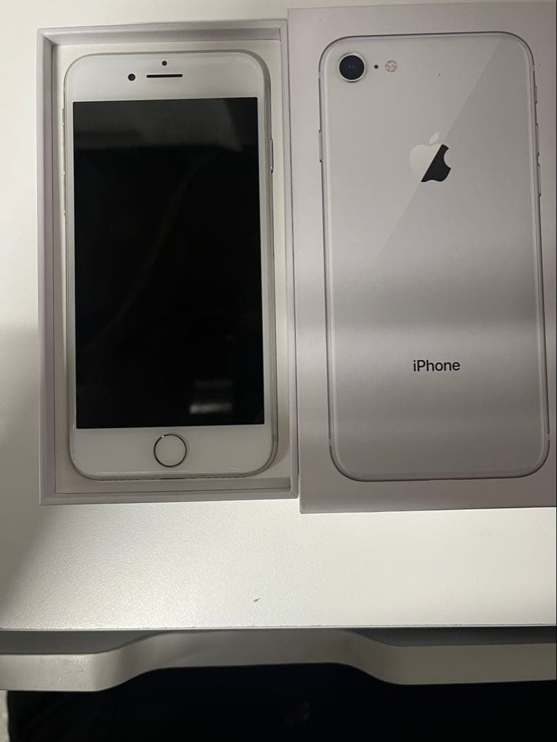 Apple iPhone 8 64G 本体