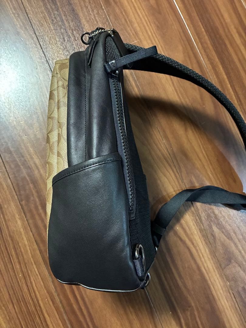COACH ボディバッグ　シグネチャー　ワンショルダーバッグ