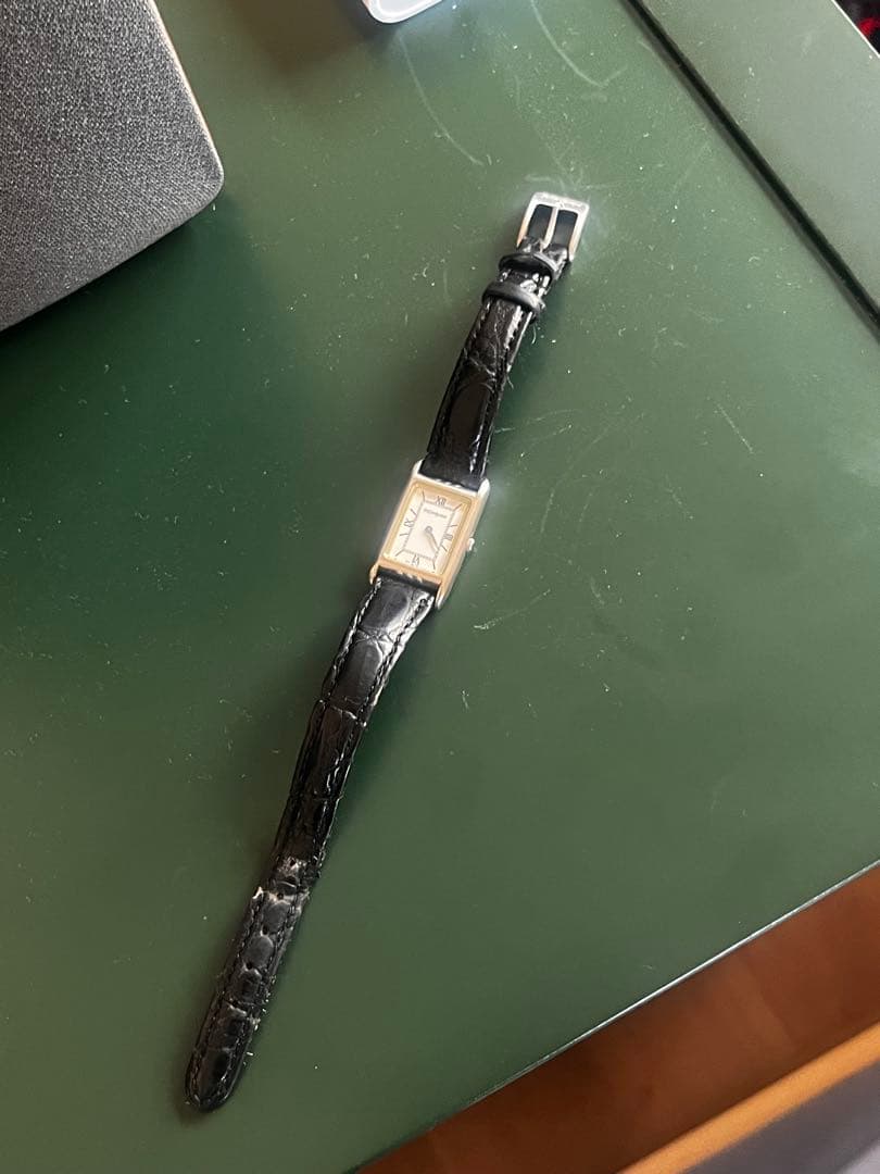 Yves Saint Laurent レディースウォッチ
