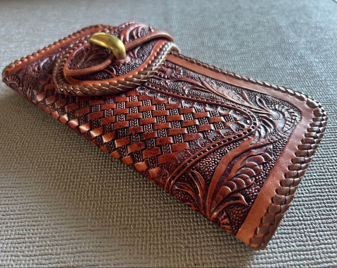 本革　長財布 ハンドメイドレザーカービング　バイカーズウォレットクリスマスセール