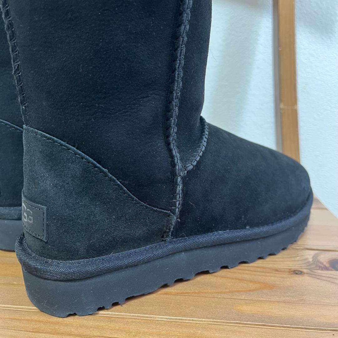 美品✨【UGG 】アグ　ムートンブーツ　ロング　クラシックトール2 黒　23㎝