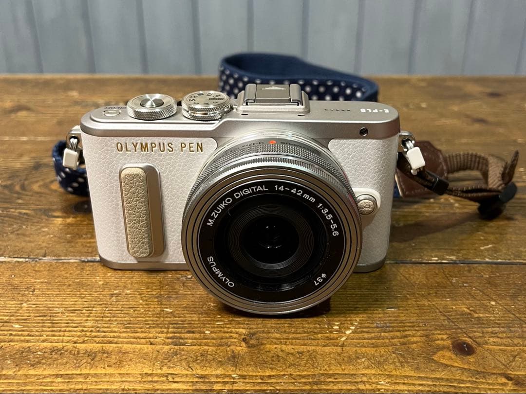 ミラーレス一眼 OLYMPUS PEN E-PL8 シャッター数514回