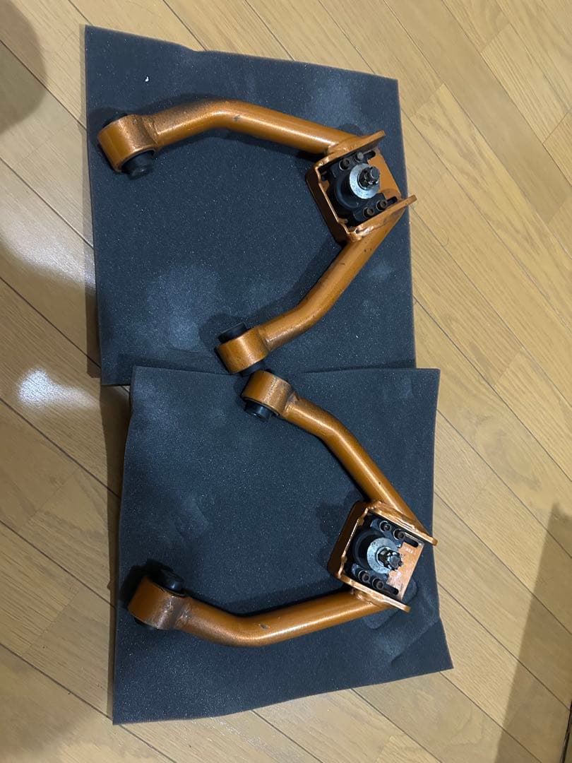 17クラウン スキッドレーシング アッパーアーム