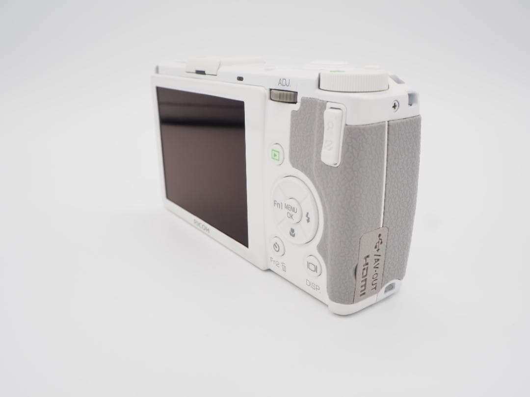 ■ほぼ新品■リコー RICOH GR Digital Ⅳ≪ショット数64回≫
