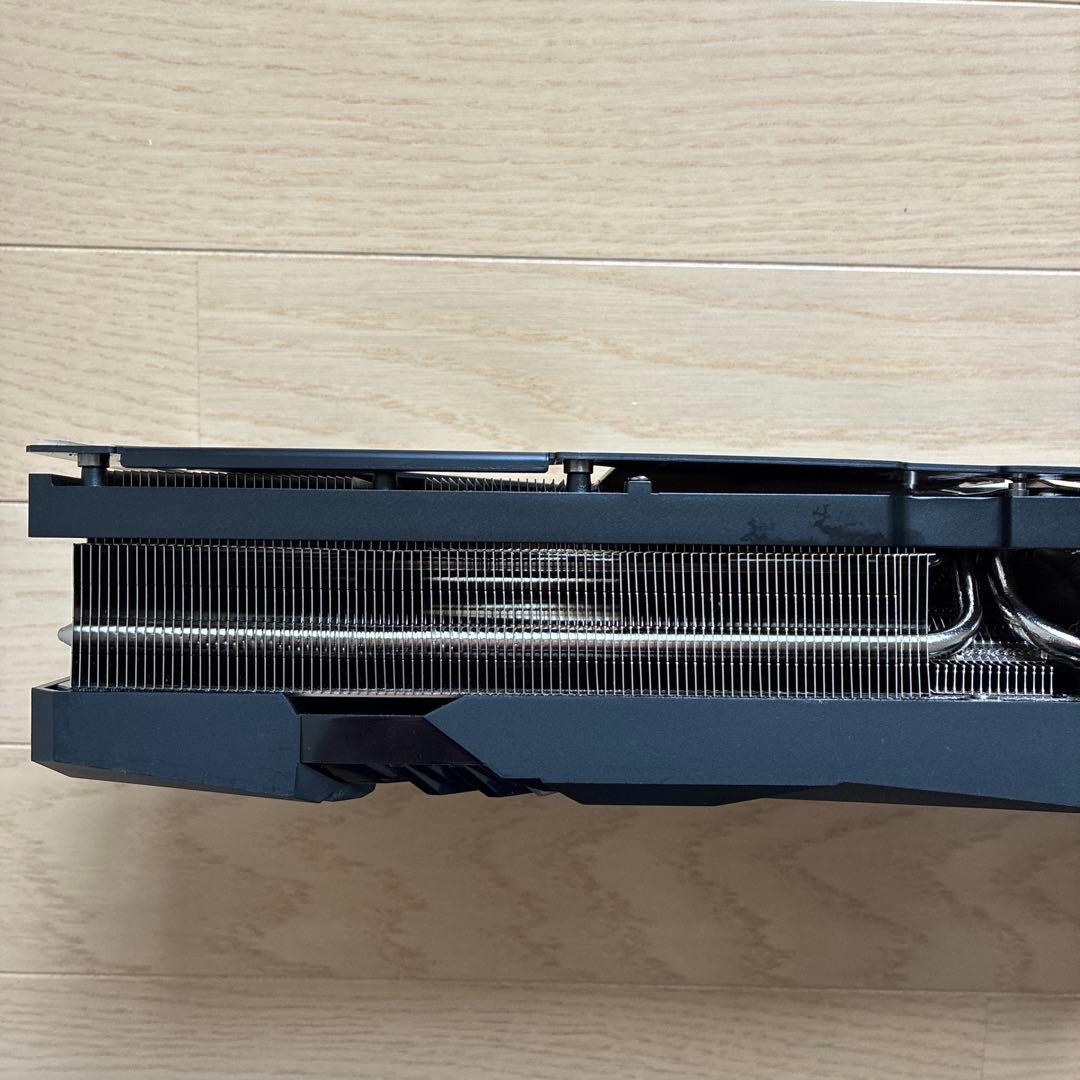 PNY 4090 ヒートシンク　3連　ファン　LED バックプレート