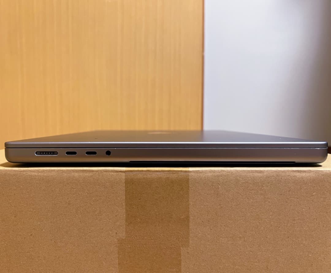 【高性能】MacBook Pro 16インチ M1 Pro 16GB/512GB