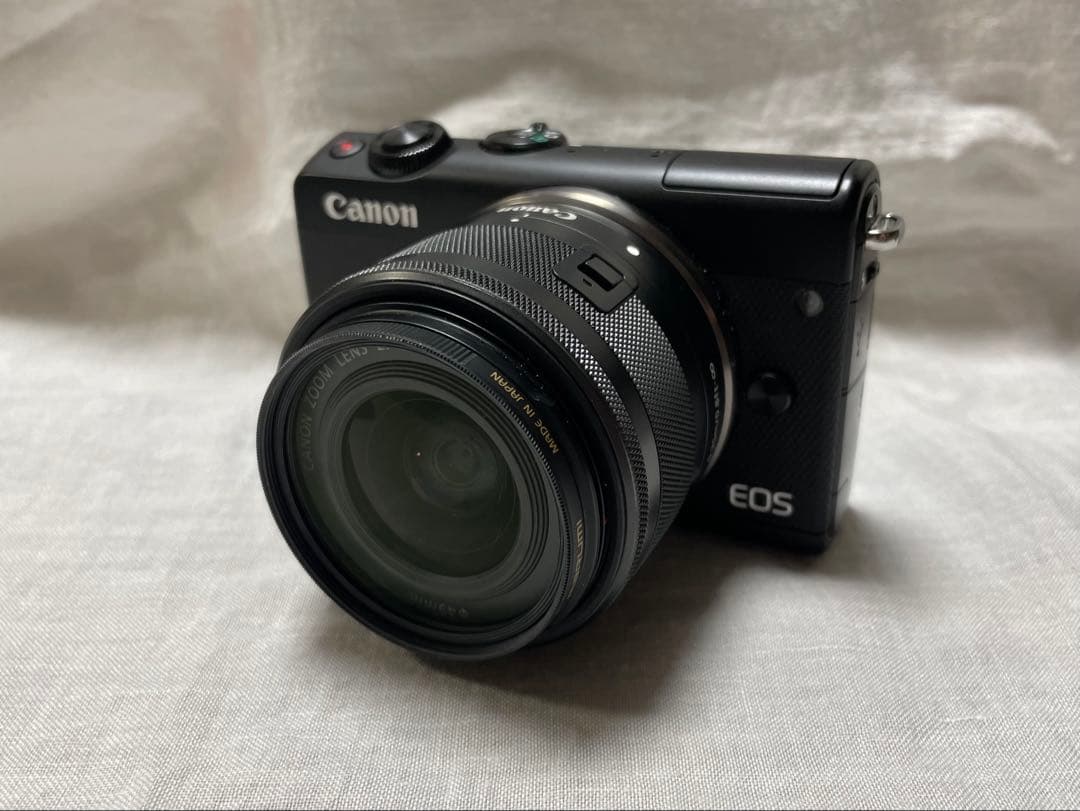 canon EOS M100ダブルレンズキットおまけ付き