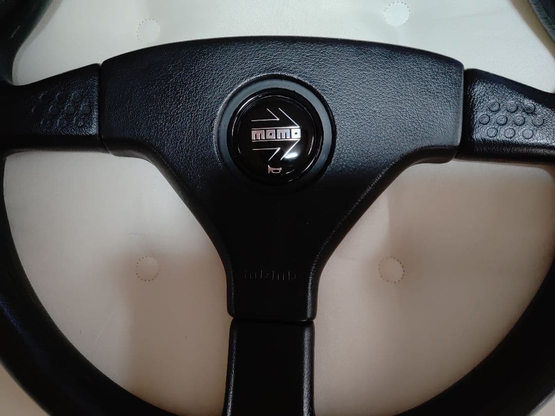 希少　モモ ギブリ3 ステアリング 35cm