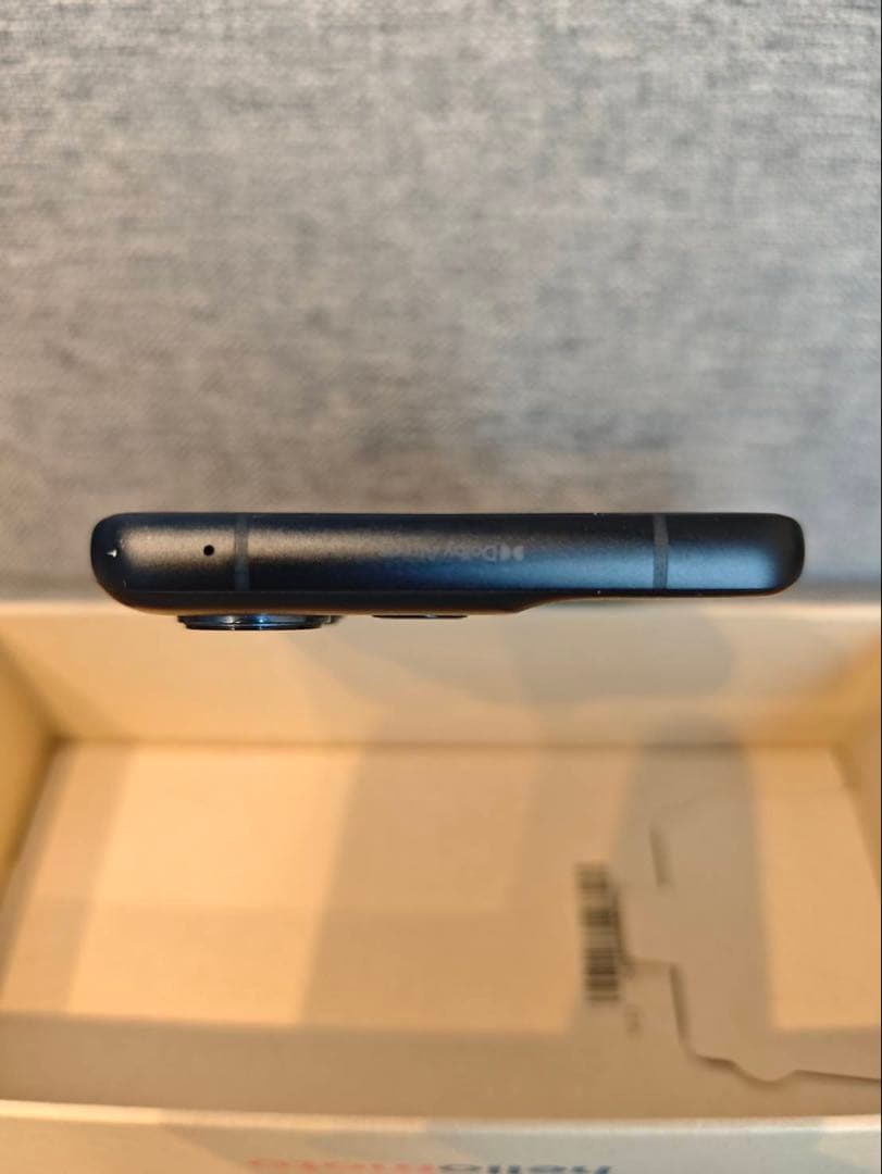 【美品】Motorola edge 50s pro（黒）125W充電器付き