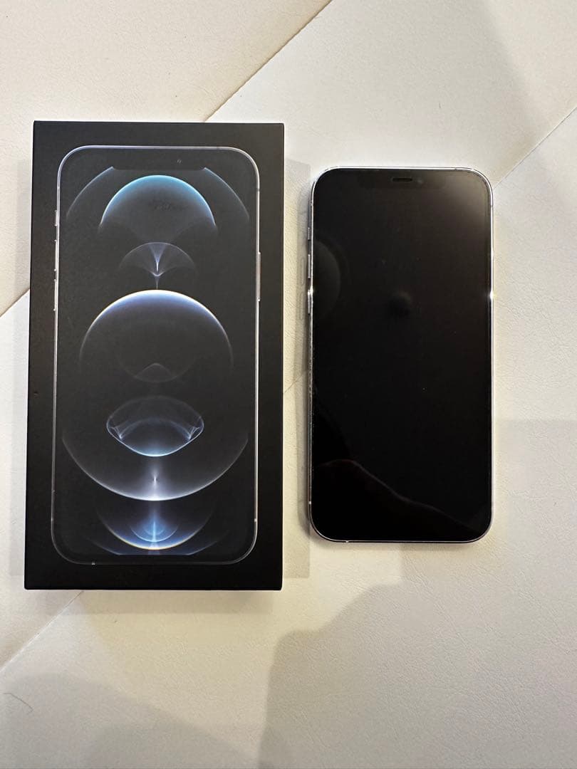 【値下げ】iPhone 12 pro シルバー 256 GB