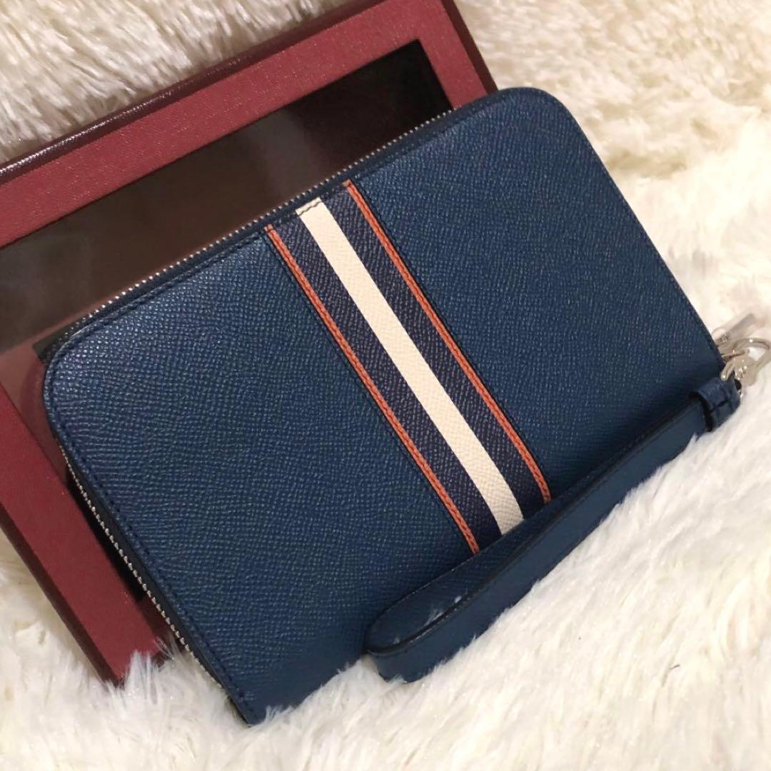 未使用✨Bally レザー　 ラウンドファスナー 長財布