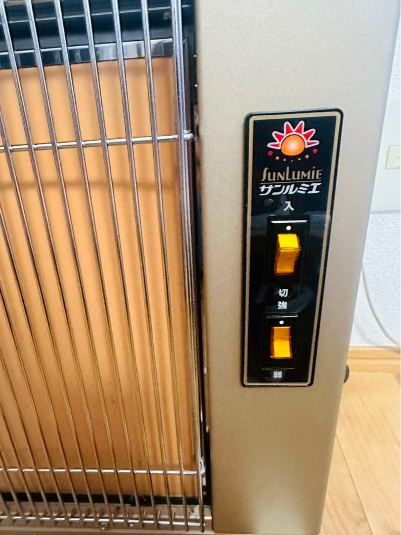 良品✨サンルミエ キュート 遠赤外線 暖房器 E800LS パネルヒーター