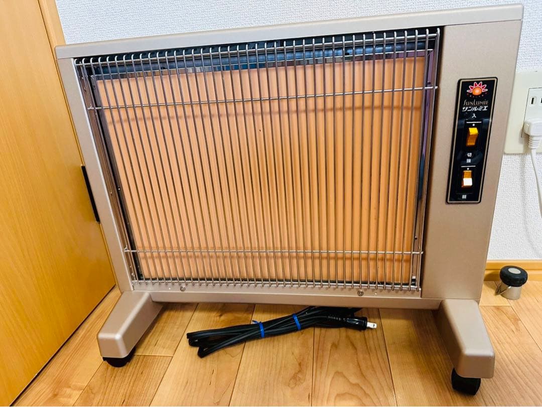 良品✨サンルミエ キュート 遠赤外線 暖房器 E800LS パネルヒーター