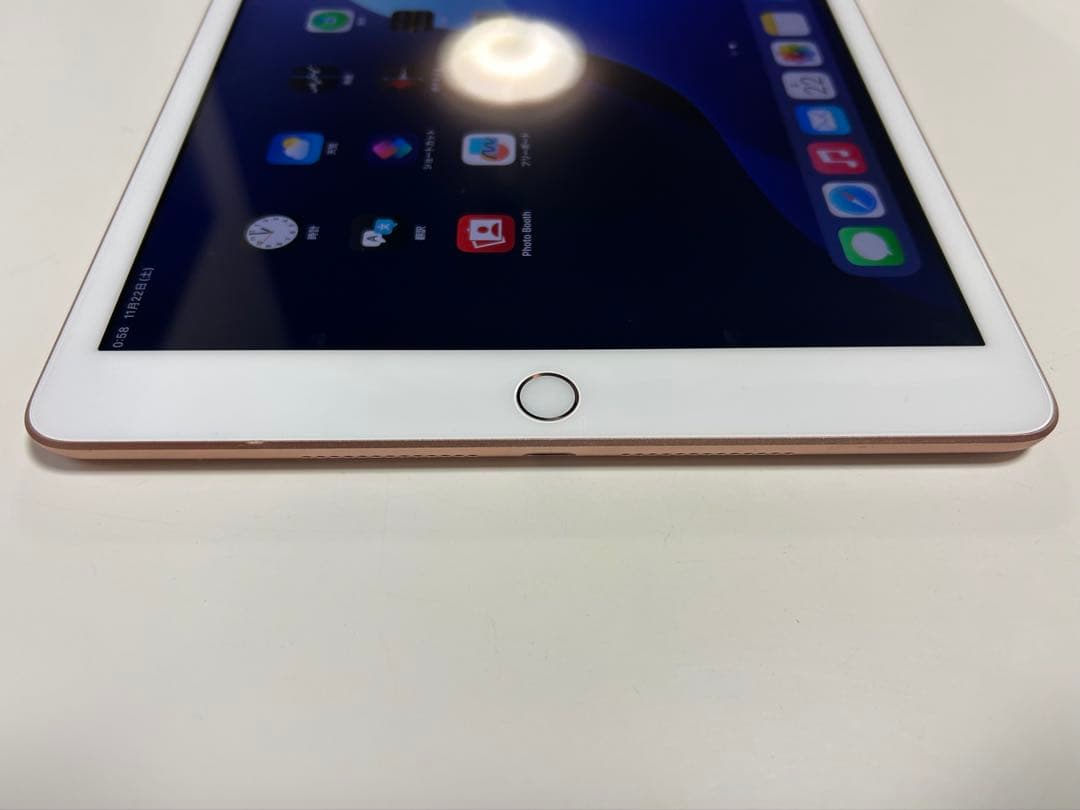 iPad 10.2インチ Wi-Fi 32GB ゴールド 第8世代　おまけあり