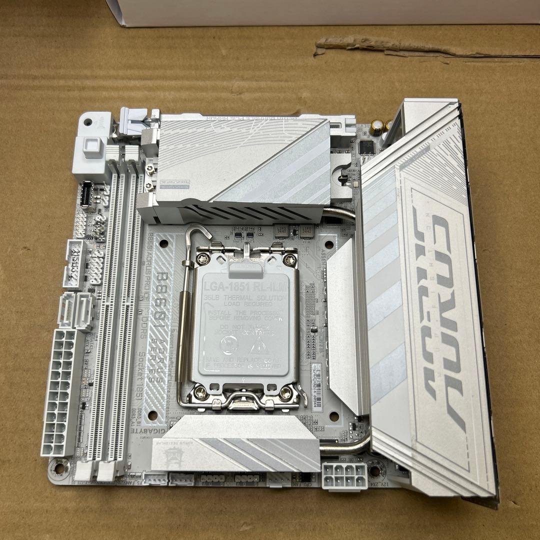 GIGABYTE B860I AORUS PRO ICE マザーボード