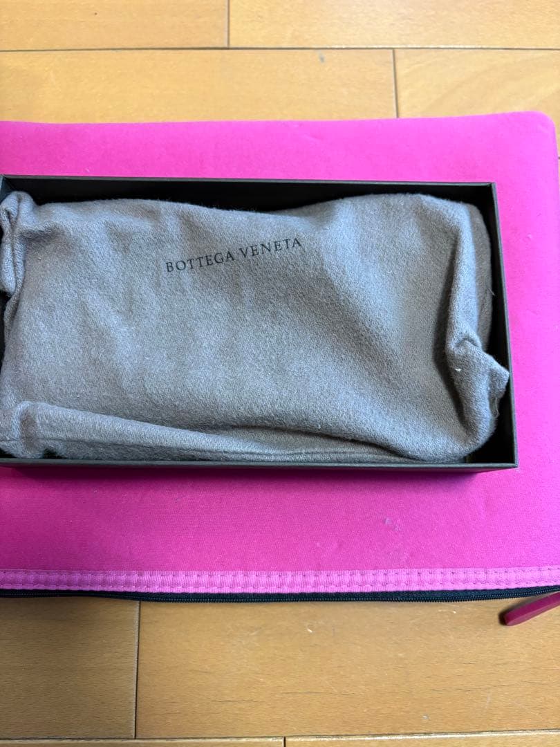 希少　ボッテガヴェネタ ブルー　グラデーション　未使用