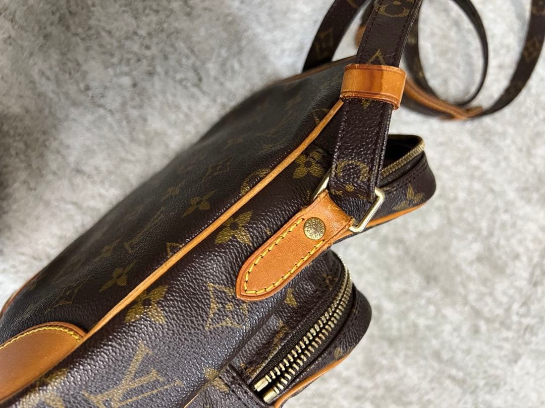 Louis Vuitton モノグラム ボディバッグ　2点　ポーチ　肩掛け