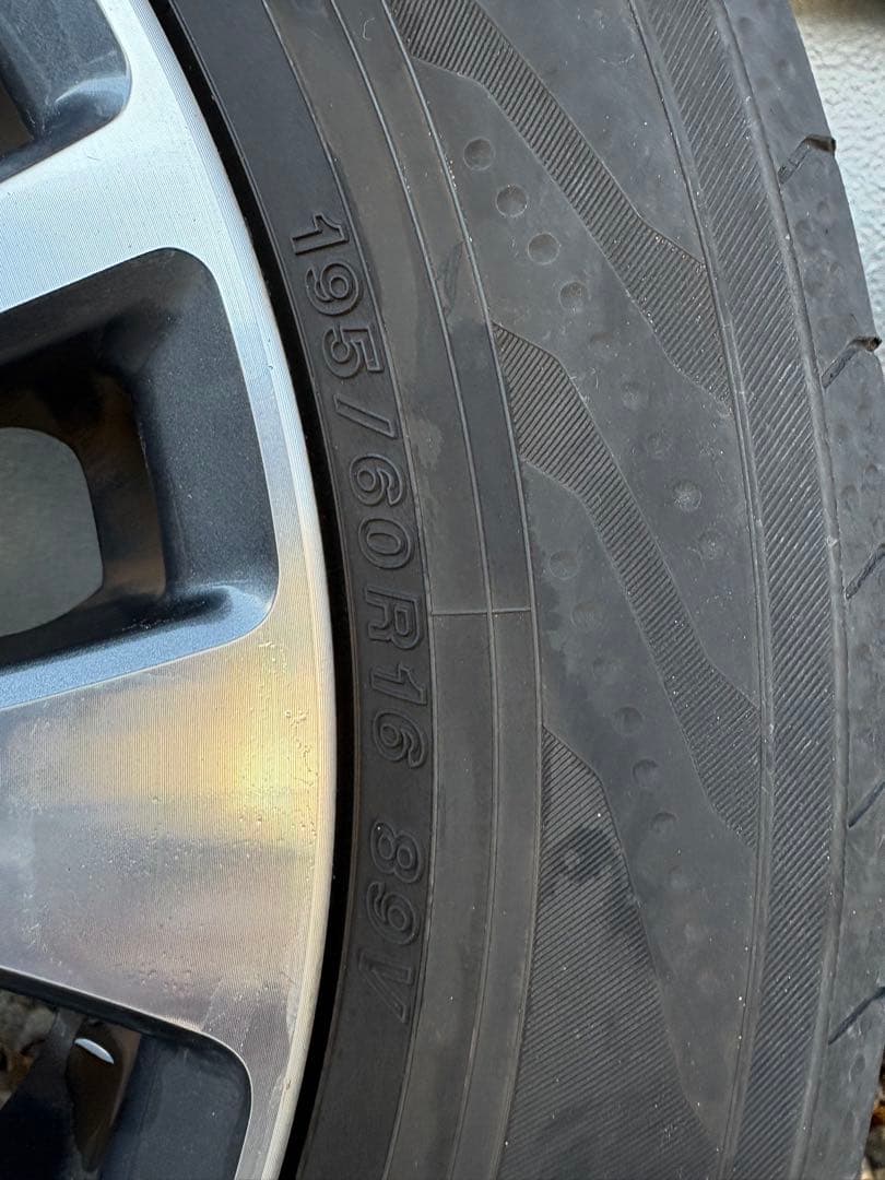 けーんー！セレナ純正ホイールタイヤセット。