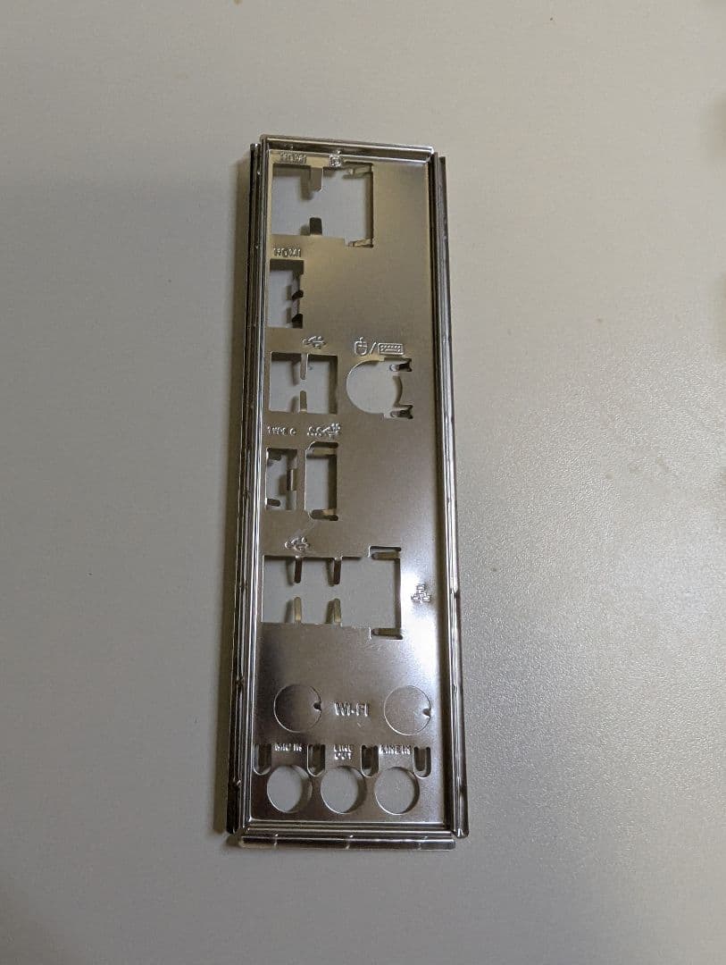 ASUS M560-A（ジャンク品）