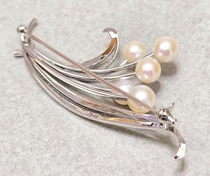 MIKIMOTOミキモト パール SILVER　ブローチ　42315