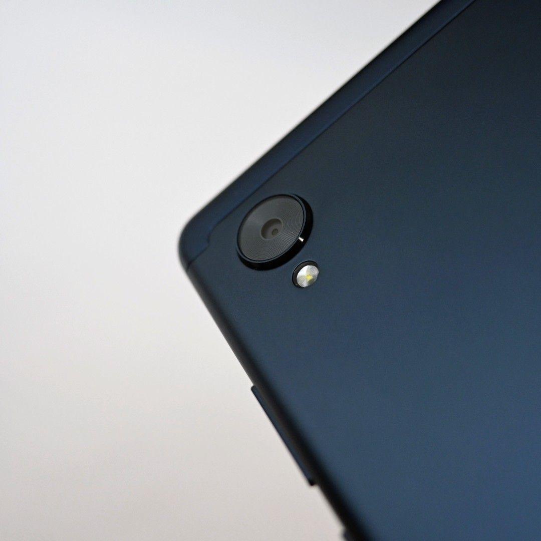 Lenovo Tab K10　端末本体