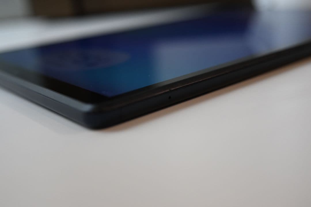 Lenovo Tab K10　端末本体