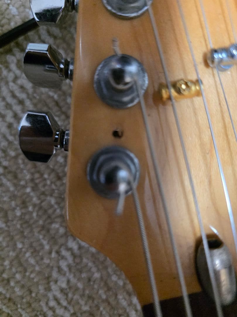 I*5様 激レア！Fender Japan ストラトキャスター EMG81×2