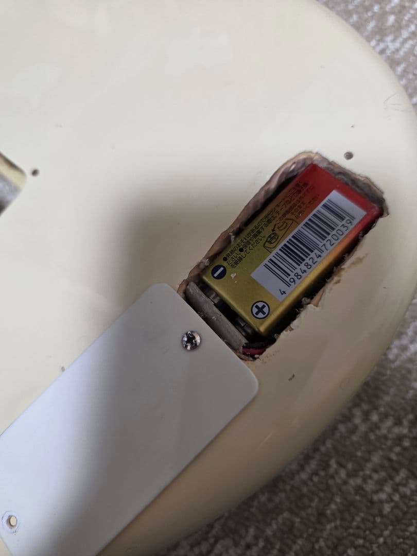 I*5様 激レア！Fender Japan ストラトキャスター EMG81×2