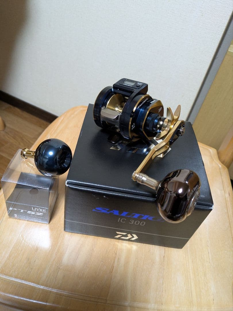 ダイワ　21ソルティガ　IC300 超美品　リブレノブ付き