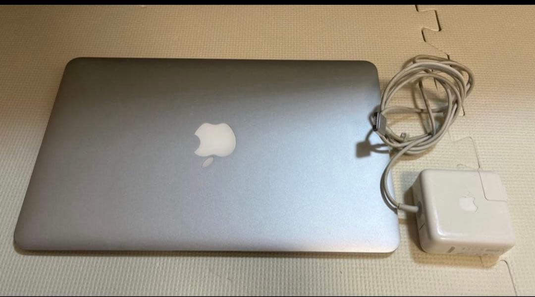 MacBook本体 MacBookAir (11-inch)