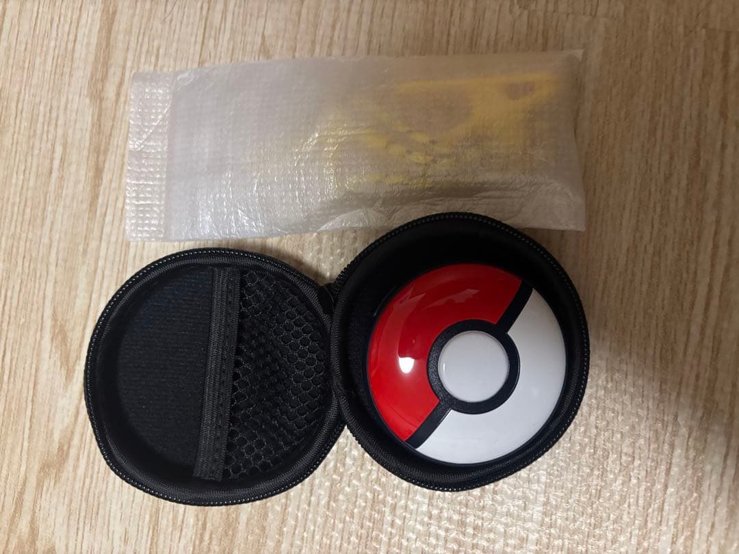 ポケモンGOプラス　ポケGO ケース、付属品付き　pokemon 動作確認済み